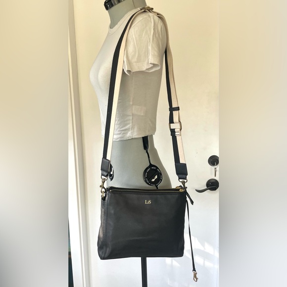 Lo&Sons Pearl Black Nappa Leather Crossbody Organizer, gold, replacement strap - Picture 4 of 15